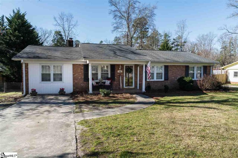 406 Heathwood Drive