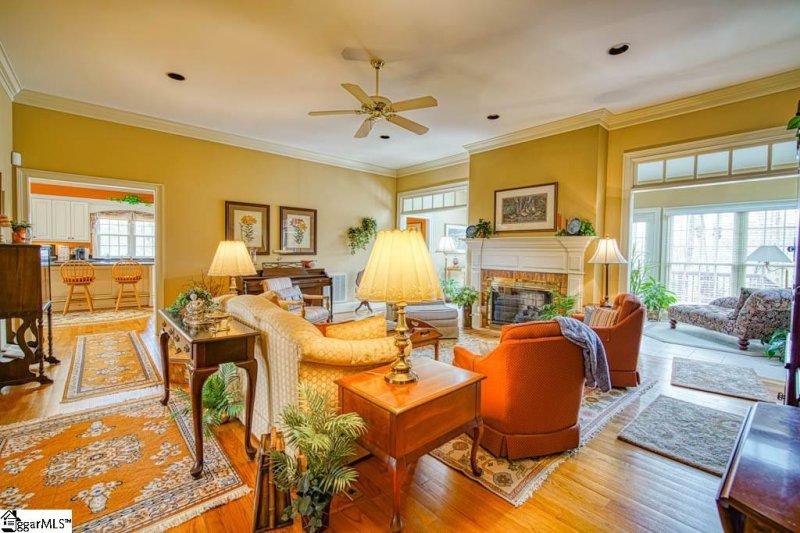 Property image 5 at 114 Crown Oak Court, Spartanburg, SC 29301