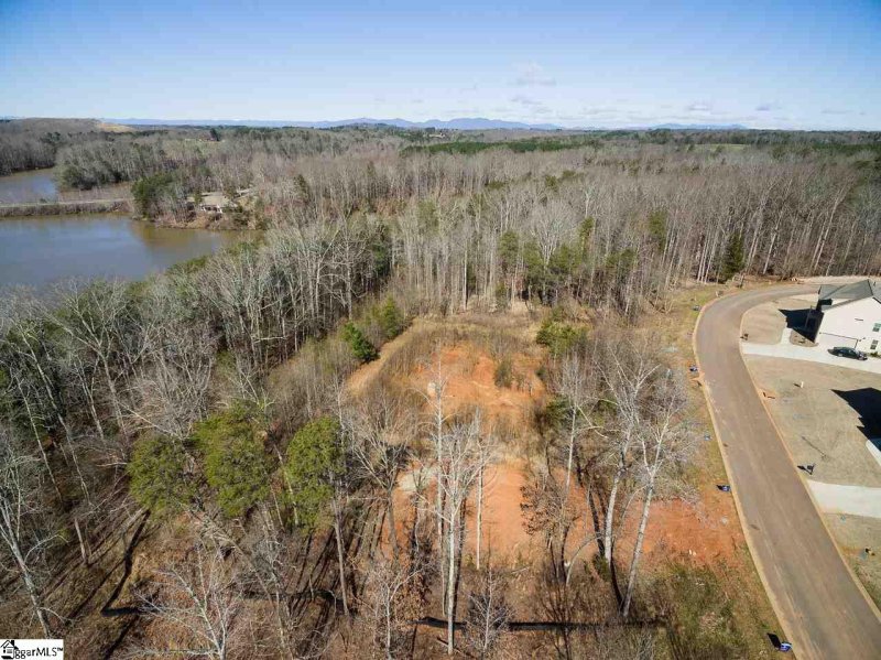 Property image 2 at 210 Rushing Waters Drive, Inman, SC 29349