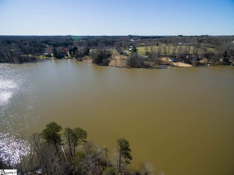 Property image 5 at 210 Rushing Waters Drive, Inman, SC 29349