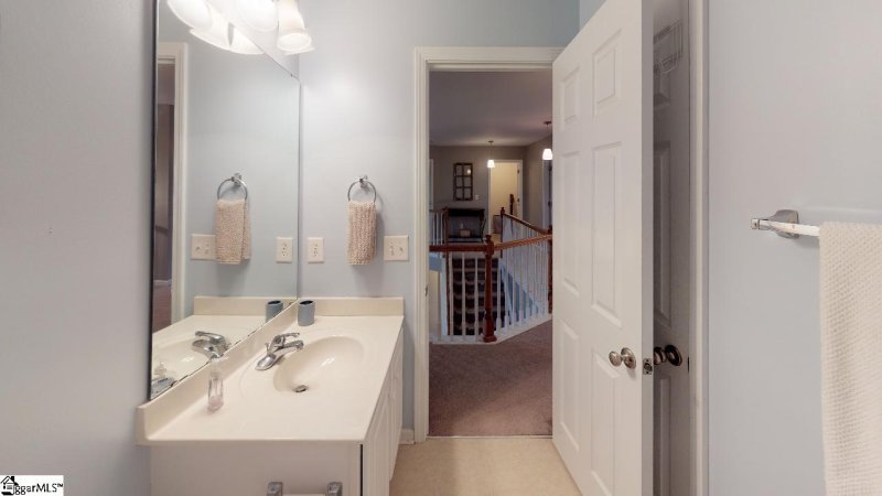 Property image 3 at 41 Hurshfield Court, Taylors, SC 29687