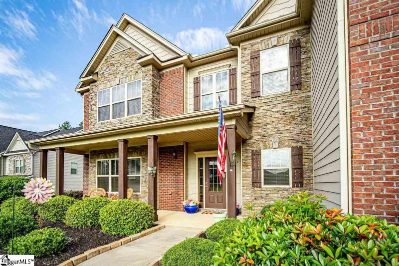 Property image 2 at 208 Lacebark Court, Simpsonville, SC 29680