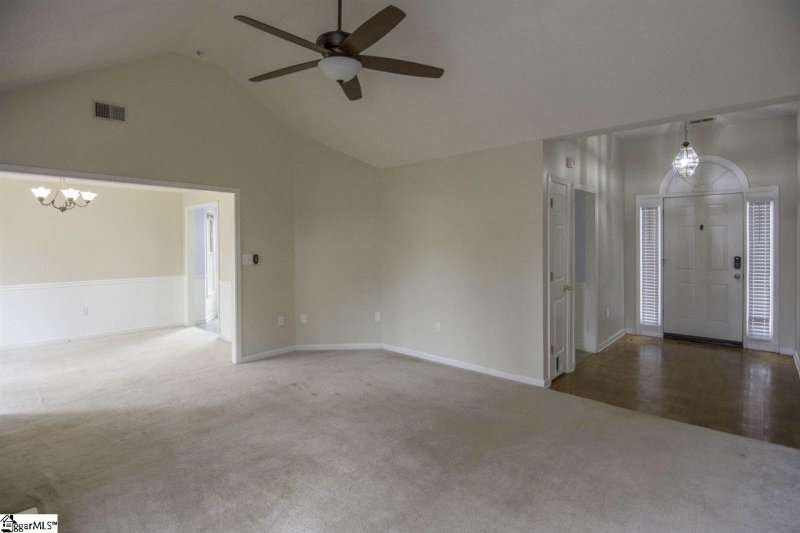 Property image 5 at 5 E Marley Lane, Simpsonville, SC 29681