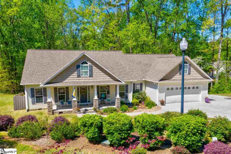 Property image 2 at 40382 Waverly Court, Seneca, SC 29678