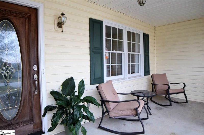 Property image 2 at 4 Woodwind Way, Greer, SC 28651