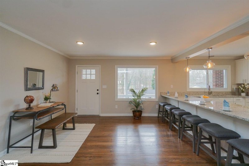 Property image 3 at 223 Lowndes Avenue, Greenville, SC 29607-1433