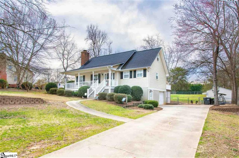 309 Country Glen Lane