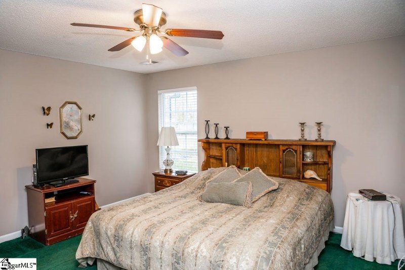 Property image 5 at 208 Hill View Court, Easley, SC 29642