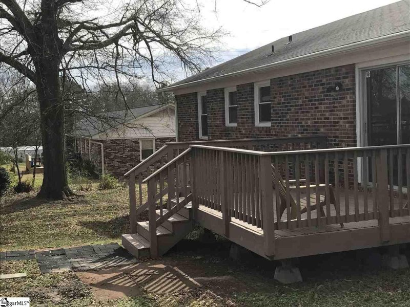 Property image 3 at 504 American Legion Road, Greer, SC 29651