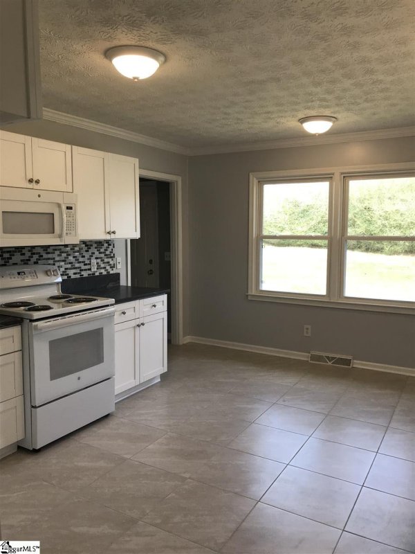 Property image 5 at 504 American Legion Road, Greer, SC 29651