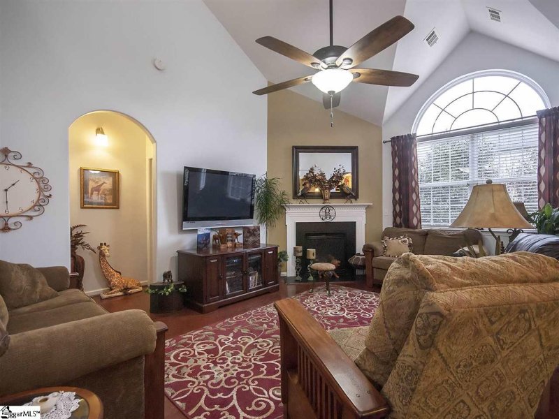 Property image 5 at 2 Cretewood Place, Taylors, SC 29687-4454