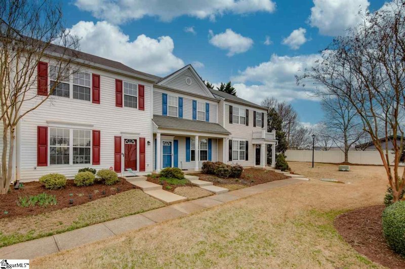 Property image 2 at 302 Claybrooke Drive, Greer, SC 29650