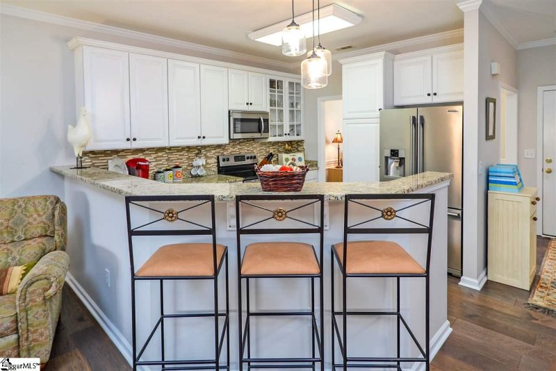 Property image 4 at 425 Falling Rock Way, Greenville, SC 29615