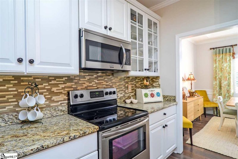 Property image 5 at 425 Falling Rock Way, Greenville, SC 29615