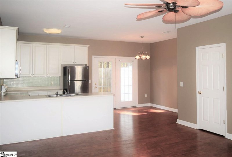 Property image 2 at 70 Ridgestone Circle, Mauldin, SC 29662-2423