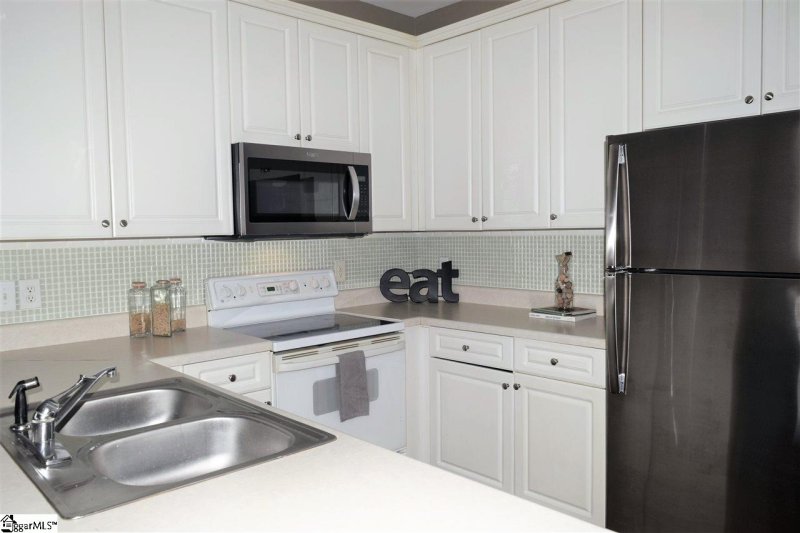 Property image 4 at 70 Ridgestone Circle, Mauldin, SC 29662-2423