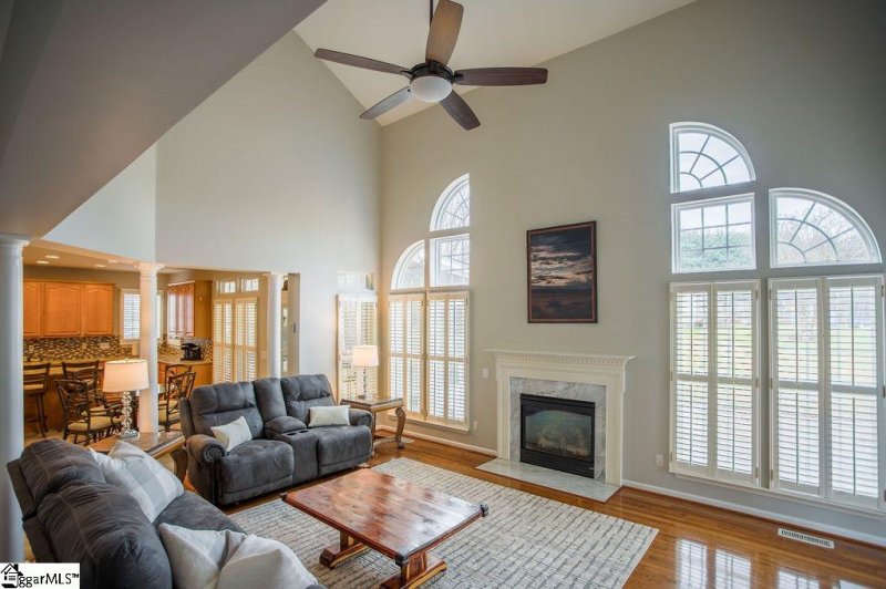 Property image 3 at 2 Noble Oaks Lane, Simpsonville, SC 29681