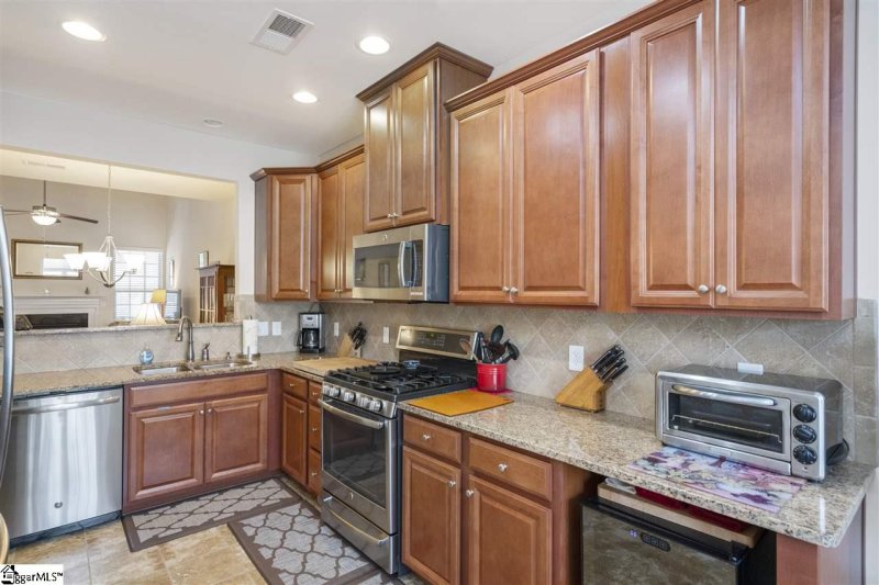 Property image 5 at 128 Middleby Way, Greer, SC 29650