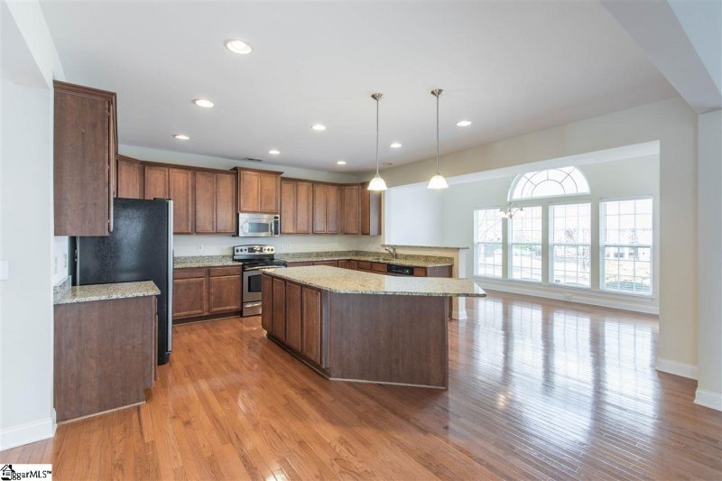 Property image 3 at 105 Highgrove Court, Simpsonville, SC 29681