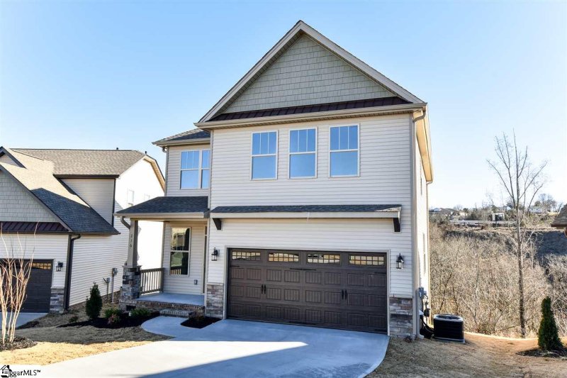 Property image 2 at 216 Clear Court, Taylors, SC 29687