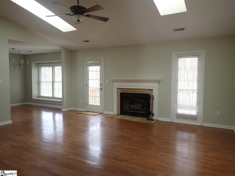 Property image 3 at 108 Boxelder Lane, Simpsonville, SC 29680