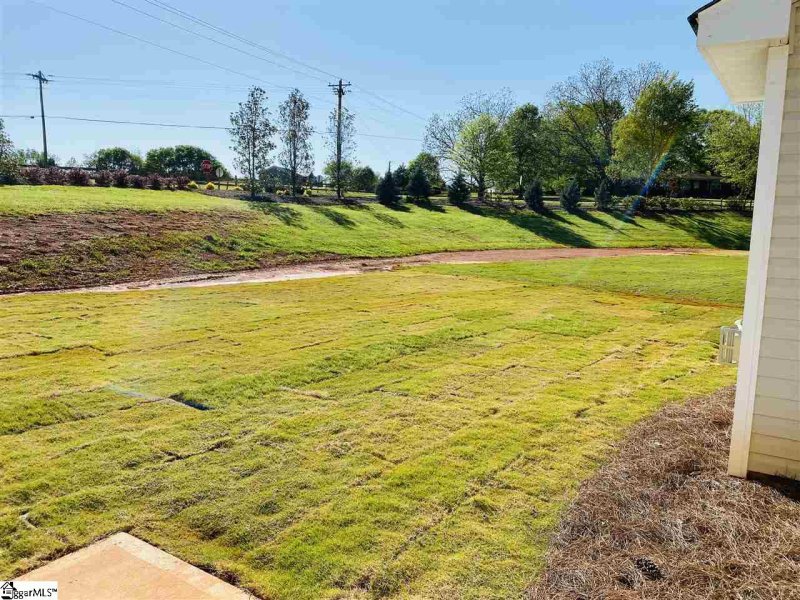 Property image 4 at 221 Cassingham Lane, Boiling Springs, SC 29316