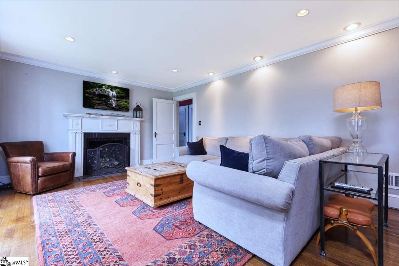 Property image 2 at 209 Longview Terrace, Greenville, SC 29605