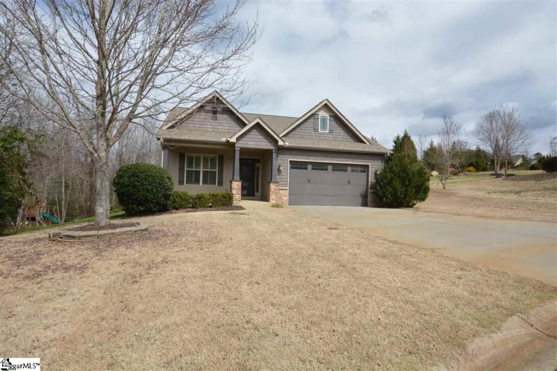 Property image 2 at 816 Mirandy Court, Travelers Rest, SC 29690