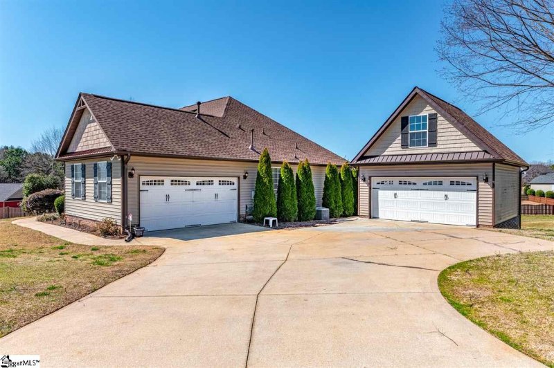 Property image 3 at 101 Stoneledges Lane, Taylors, SC 29687