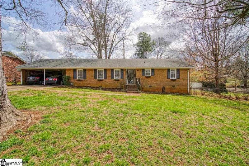 418 Wedgewood Drive