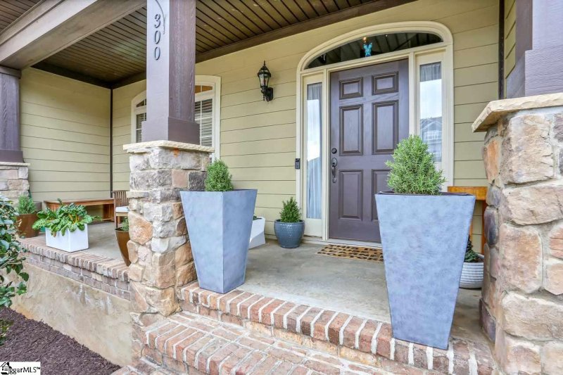 Property image 2 at 300 Castle Creek Drive, Greer, SC 29651