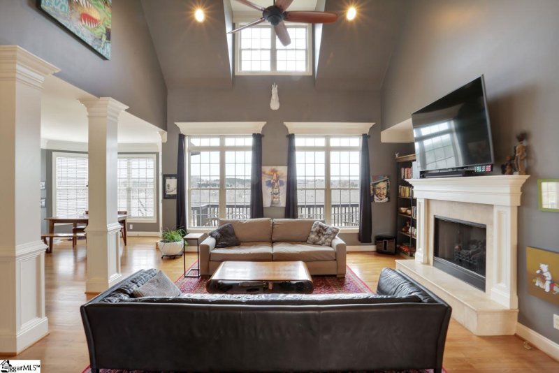 Property image 3 at 300 Castle Creek Drive, Greer, SC 29651