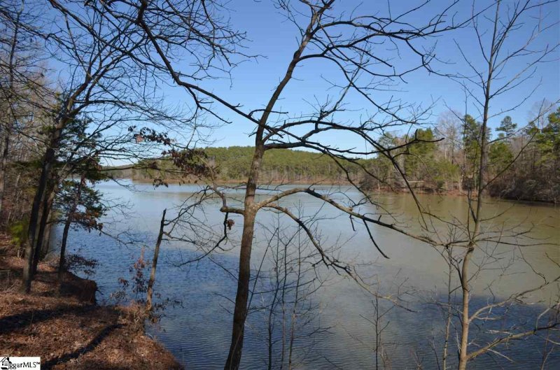 Property image 3 at 224 Bay Ridge Drive, Townville, SC 29689