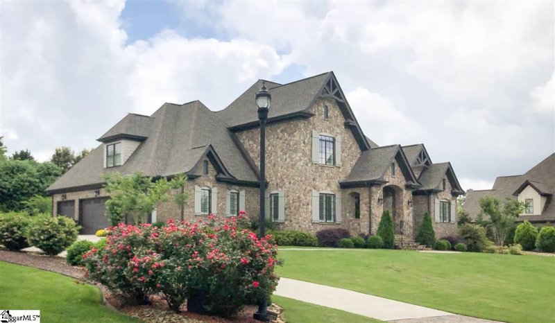 Property image 2 at 6 Calaverdi Court, Simpsonville, SC 29681