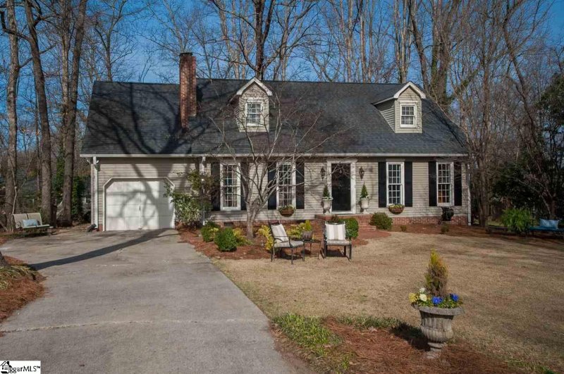 Property image 2 at 14 Milford Court, Taylors, SC 29687