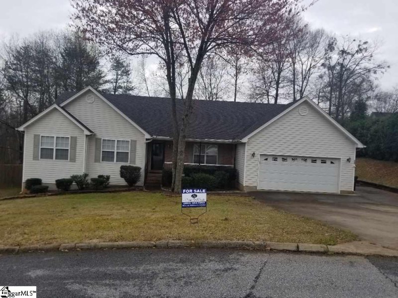 Property image 2 at 140 Grove Pointe, Greer, SC 29651