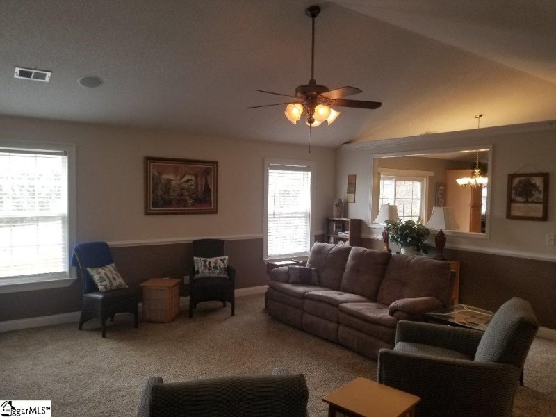 Property image 3 at 140 Grove Pointe, Greer, SC 29651