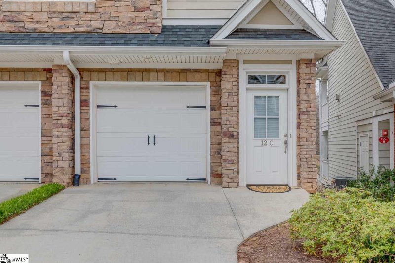 Property image 3 at 12 Edge Court, Greenville, SC 29609