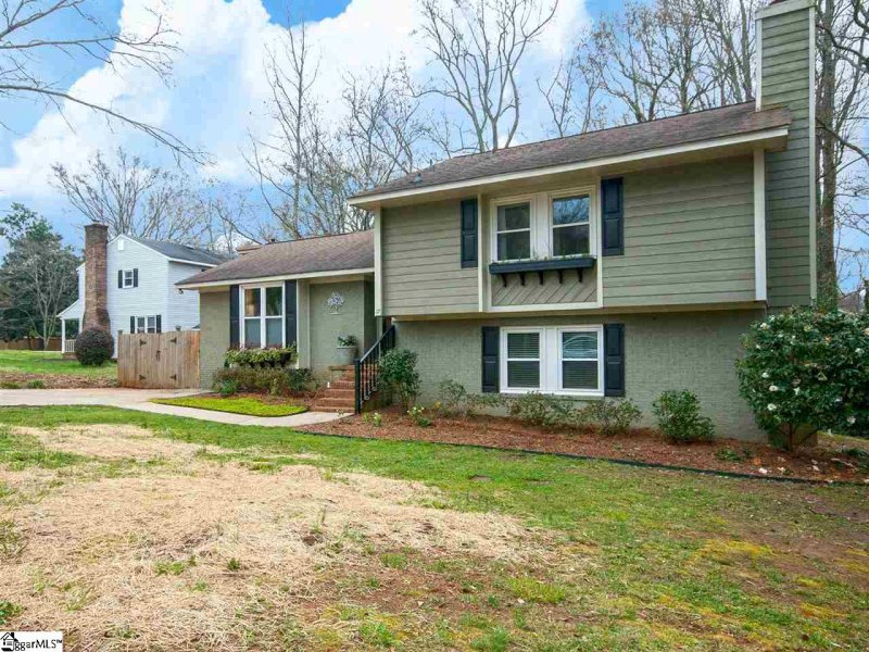 Property image 2 at 17 Dahlglen Avenue, Greenville, SC 29607