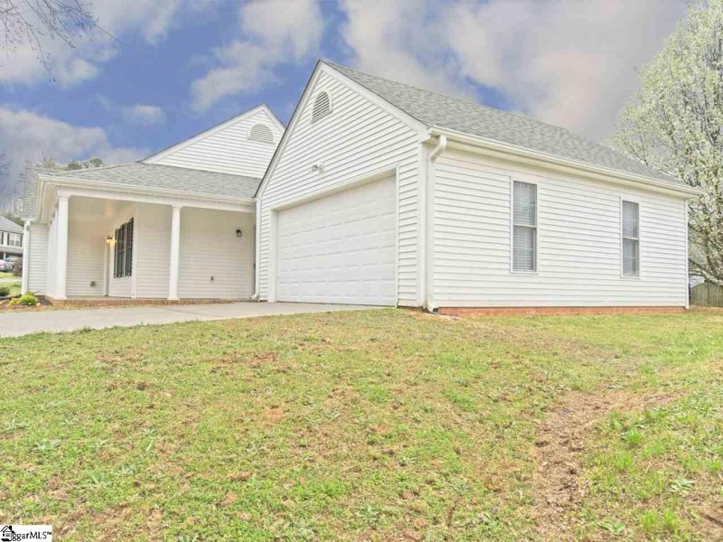 Property image 4 at 237 Springfield Circle, Easley, SC 29642-2117