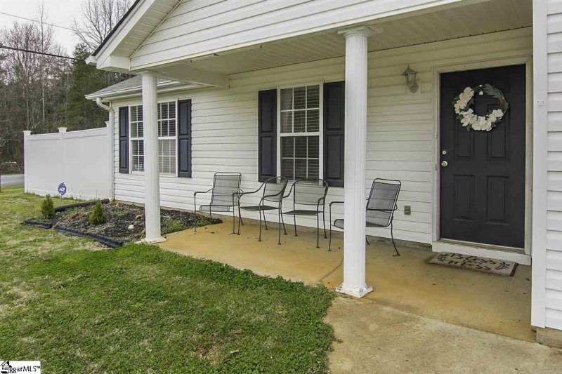 Property image 2 at 403 Pleasant Green Drive, Inman, SC 29349