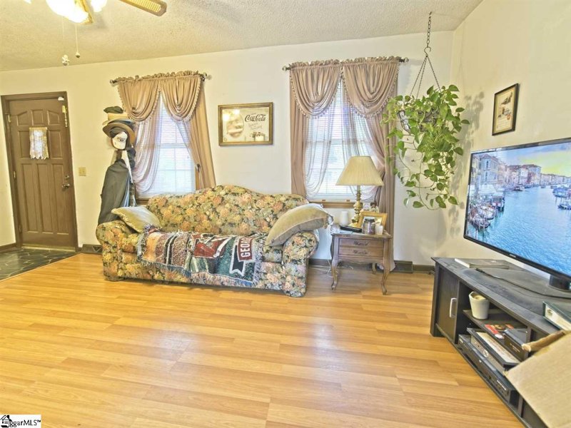 Property image 4 at 101 Dogwood Court, Piedmont, SC 29673-8955