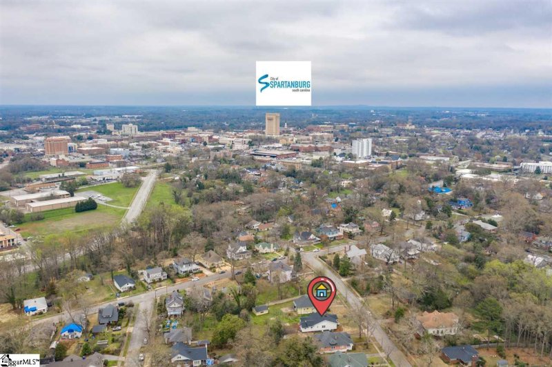 Property image 2 at 476 S Irwin Avenue, Spartanburg, SC 29306