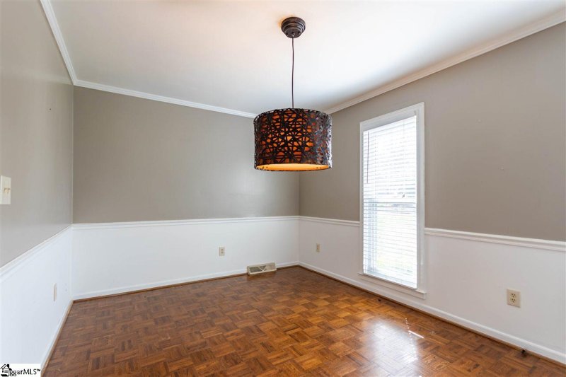 Property image 3 at 2 MILFORD Court, Taylors, SC 29687