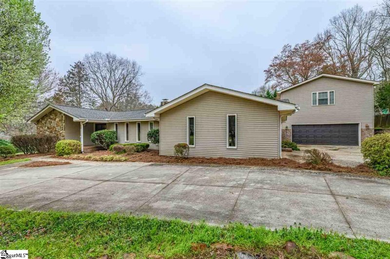 Property image 2 at 200 Stonegate Court, Easley, SC 29642