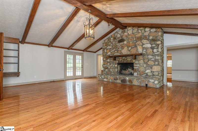 Property image 3 at 200 Stonegate Court, Easley, SC 29642