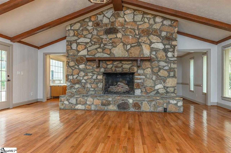 Property image 4 at 200 Stonegate Court, Easley, SC 29642