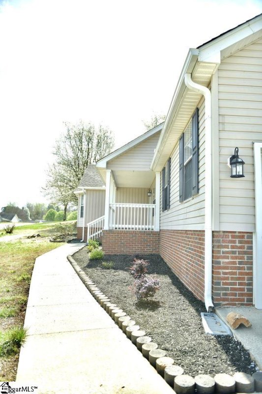 Property image 3 at 258 Cornelson Drive, Greer, SC 29651