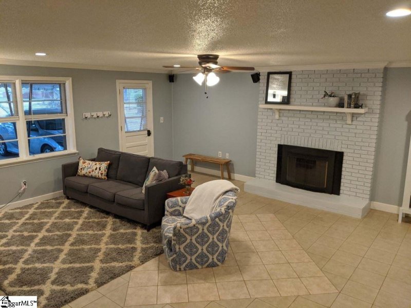 Property image 4 at 8 Lermann Drive, Greenville, SC 29605