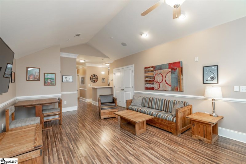 Property image 2 at 204 E Park Avenue, Greenville, SC 29601